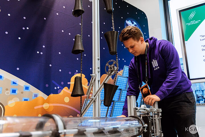 What is the Faculty of Mechanical Engineering & Robotics?