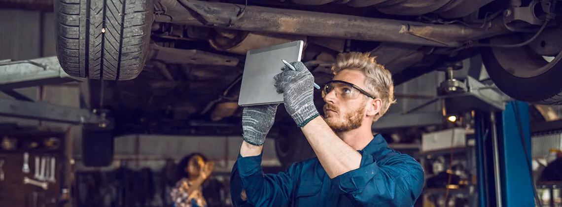 Wie ist der Arbeitsmarkt für Kfz-Mechatroniker?