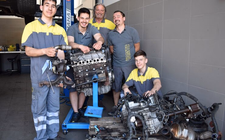 Wie viel verdient man als Kfz Mechaniker?