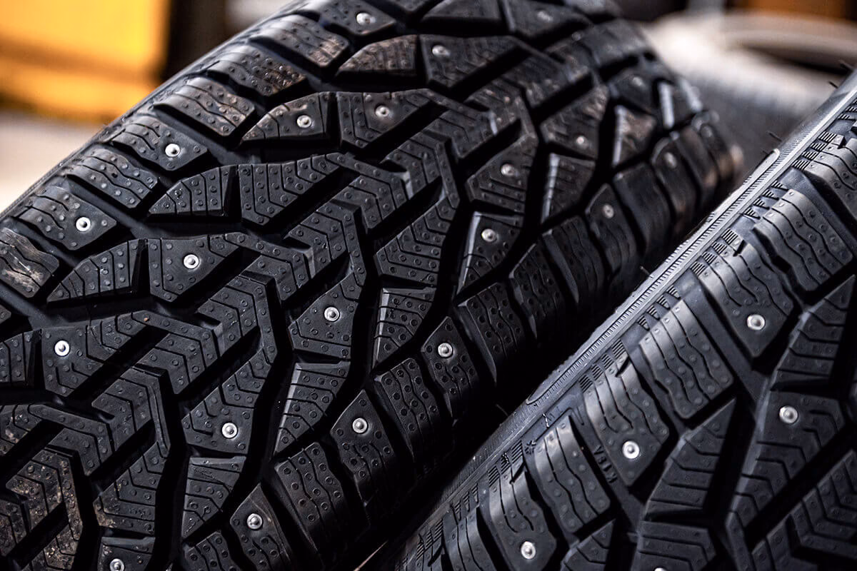 Ile kolców jest w oponach ciężarowych?