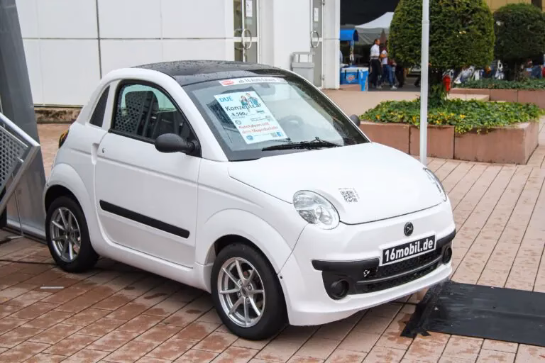 Jakie są zasady rozwiązywania testu na prawo jazdy?